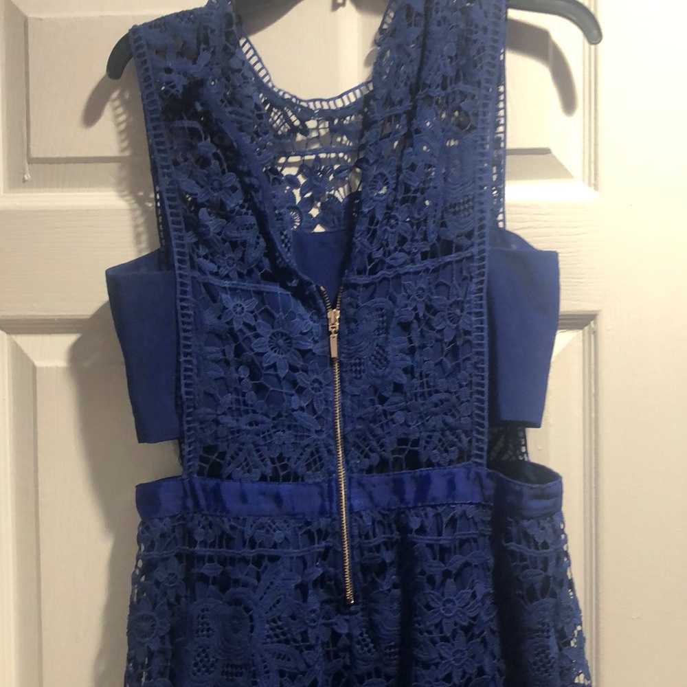 BLUE LACE DRESS - Picture 4 of 4